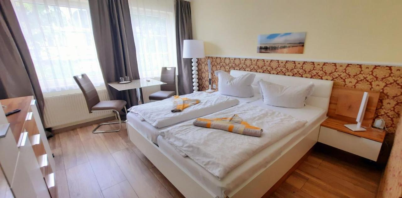 Hotel Waterkant Sassnitz Bagian luar foto
