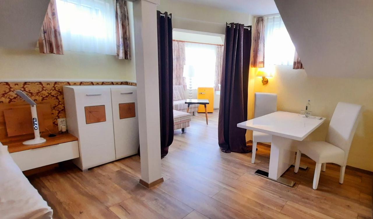 Hotel Waterkant Sassnitz Bagian luar foto