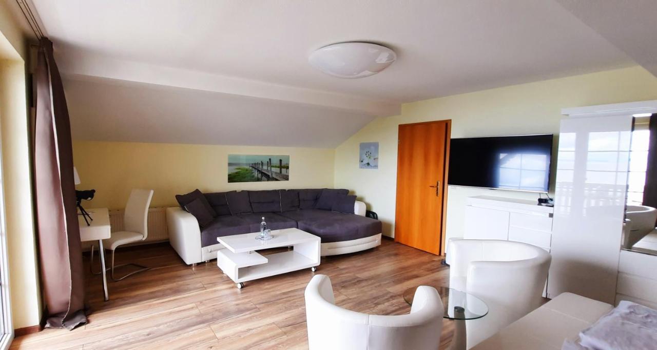 Hotel Waterkant Sassnitz Bagian luar foto