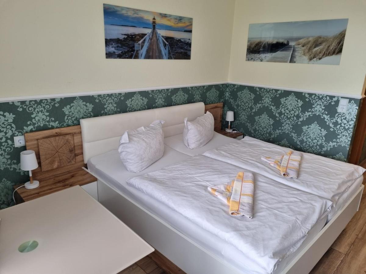 Hotel Waterkant Sassnitz Bagian luar foto