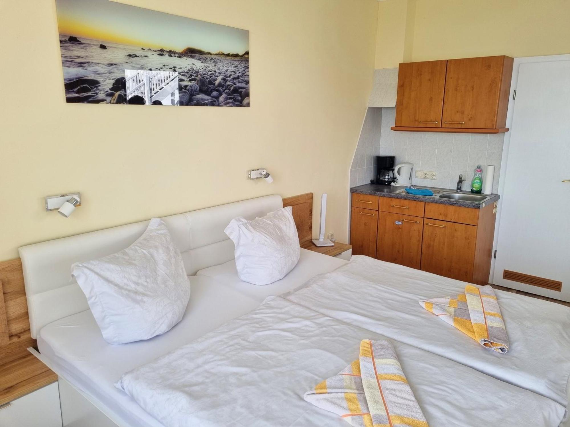 Hotel Waterkant Sassnitz Bagian luar foto